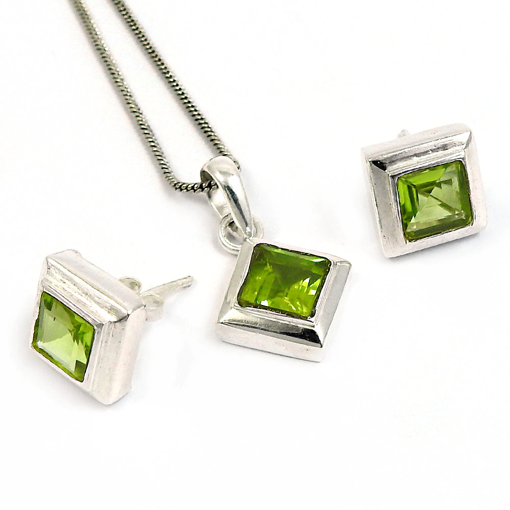 101 Natural Peridot Gemstone 925 Silver Earrings Pendant Set