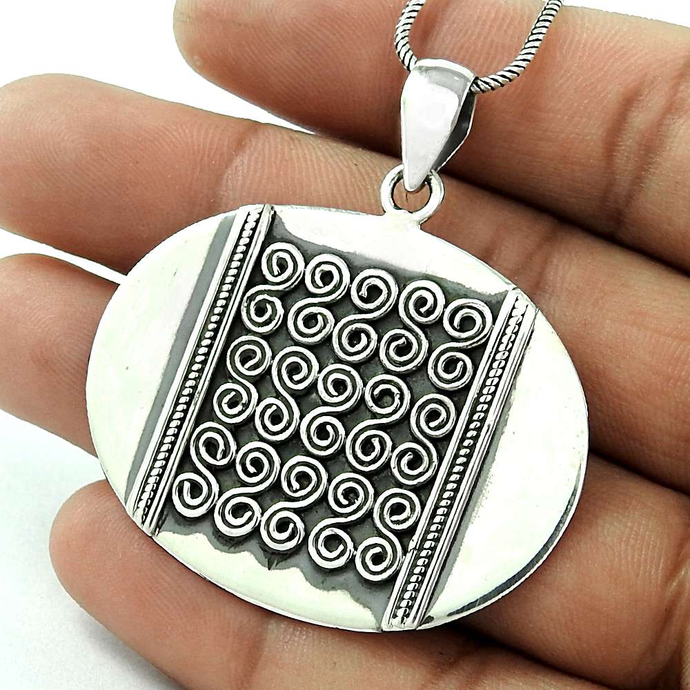 Graceful 925 Sterling Silver Pendant