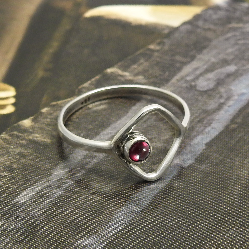 Garnet Stone 925 Silver Statement Wedding Band Promise Art Deco Ring