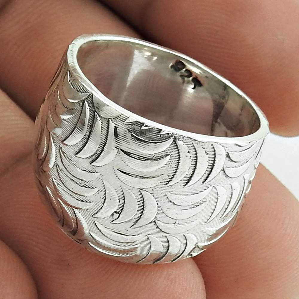 925 Solid Sterling Silver Jewelry Band Artisan Ring Size 7.5 M10