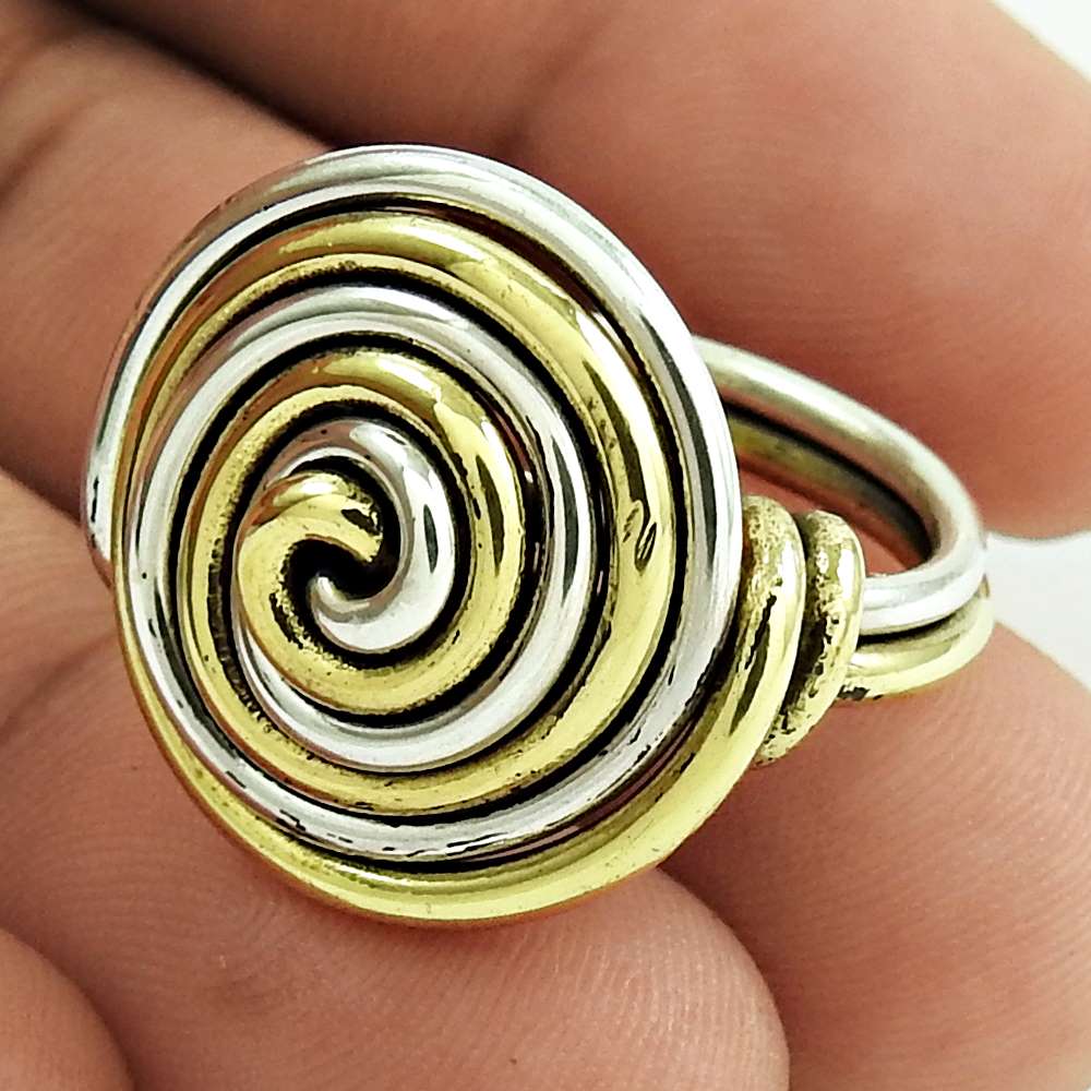 925 Sterling Silver Handcrafted Jewelry Cocktail Artisan Ring Size 7 I1