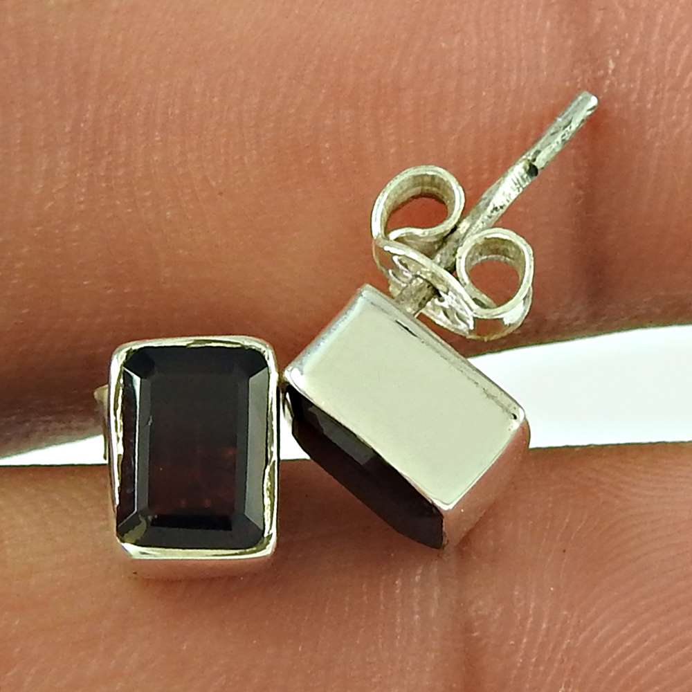 Natural Garnet Gemstone Stud Vintage Red Earrings 925 Sterling Silver B59