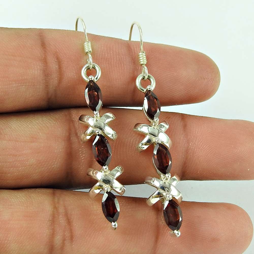 Lustrous 925 Sterling Silver Garnet Gemstone Earring Ethnic Jewellery