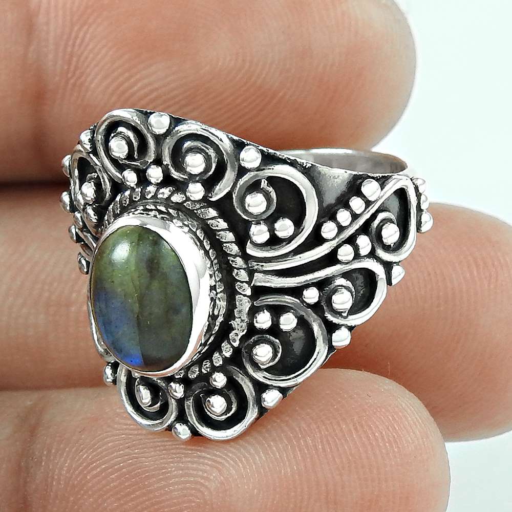 Well-Favoured Labradorite Gemstone 925 Sterling Silver Ring
