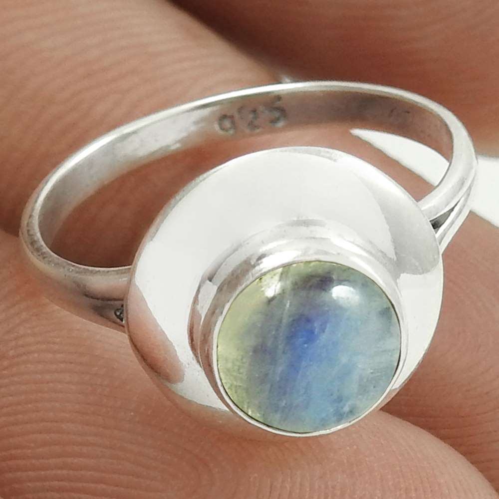 Scrumptious 925 Sterling Silver Turquoise Gemstone Ring Size 5.5 Traditional Jewelry H42