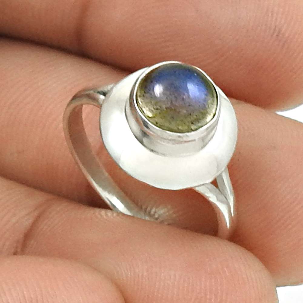 Scrumptious 925 Sterling Silver Turquoise Gemstone Ring Size 5.5 Traditional Jewelry H42