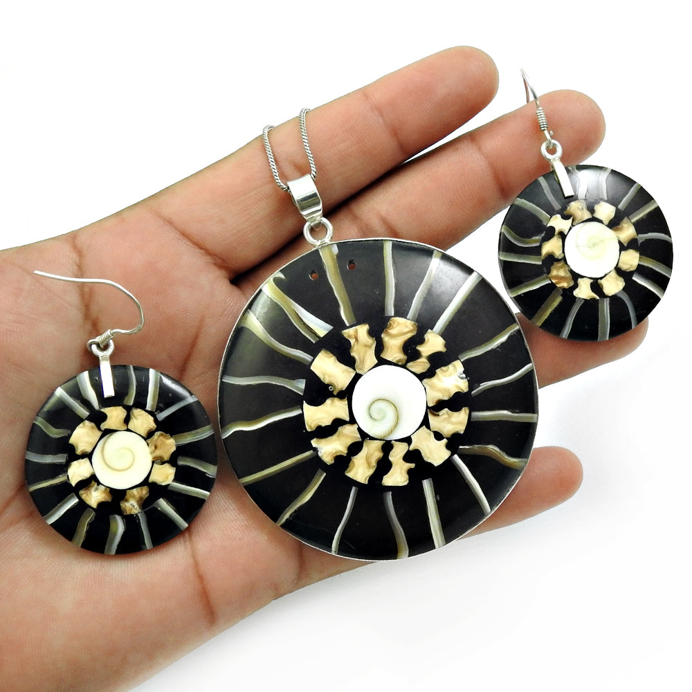 101 925 Silver Natural Shiva Eye Shell Earrings Pendant Set