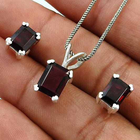 101 Genuine Garnet Gemstone Earrings Pendant Set in 925 Sterling Silver