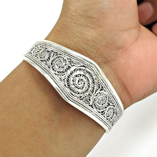 Solid 925 Sterling Silver Bangle Handmade Indian Jewelry for Gift I37