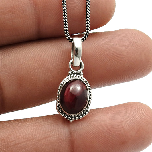 Pleasing 925 Sterling Silver Garnet Gemstone Pendant Handmade Jewelry