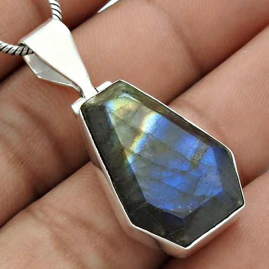 Labradorite Gemstone Pendant 925 Sterling Silver Tribal Jewelry WS26