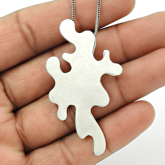 101 925 Solid Sterling Silver Ethnic Pendant