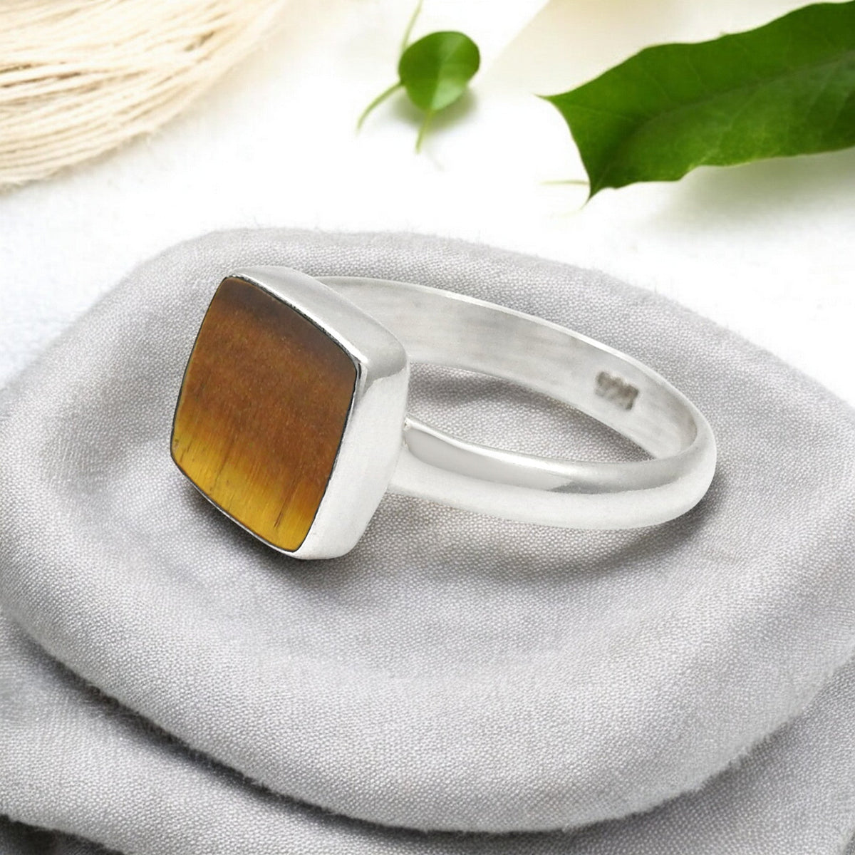 101 Natural tiger eye gemstone 925 sterling silver ring