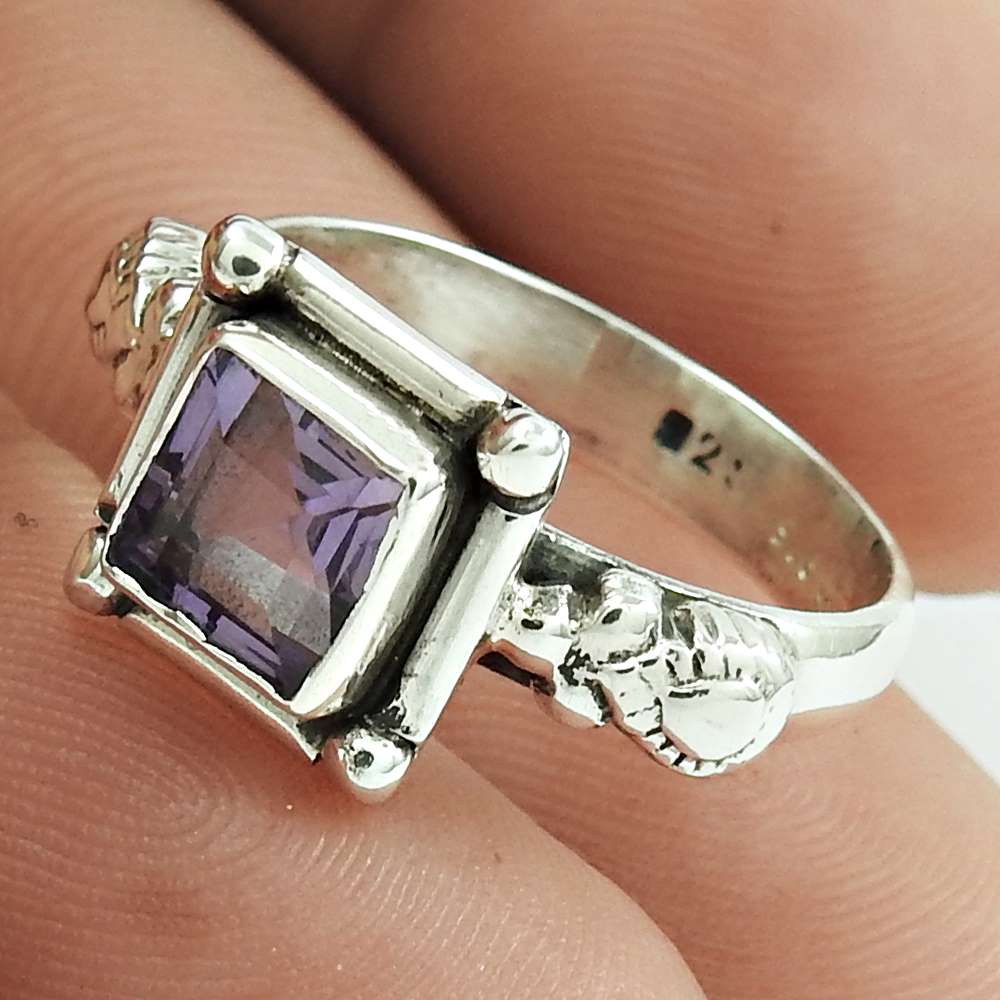 Natural Amethyst Gemstone Solitaire Bohemian Purple Ring Size 6 925 Silver G7