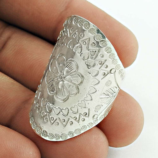 925 Sterling Silver Handcrafted Jewelry Band Artisan Ring Size 8 Q3