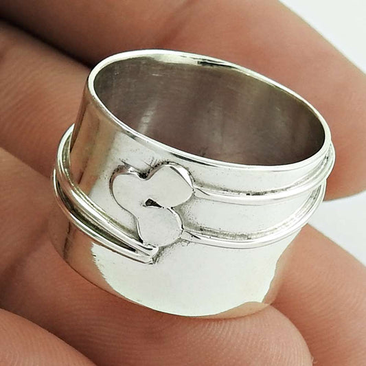 925 Sterling Silver Handcrafted Jewelry Cocktail Artisan Ring Size 8.5 J1