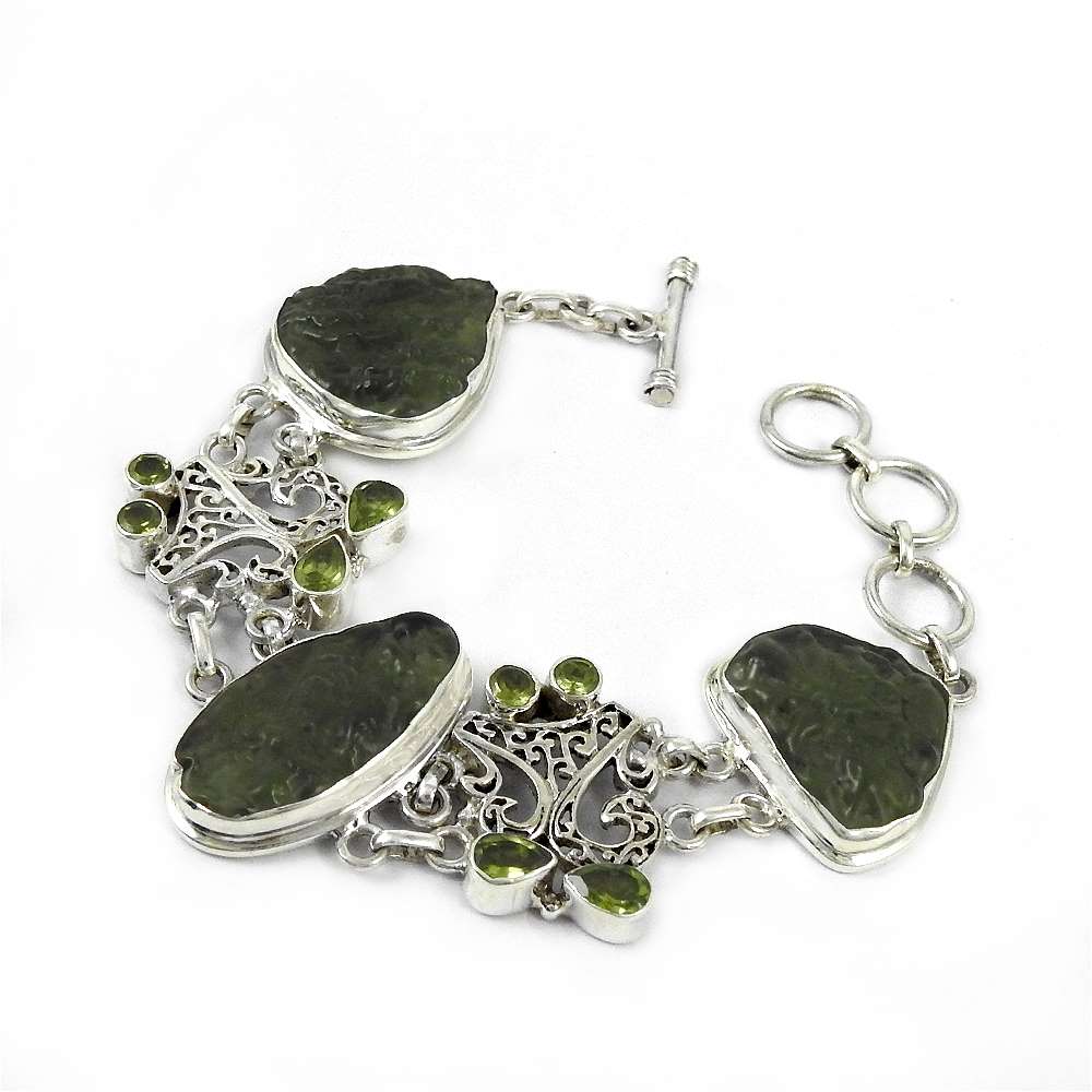 Delicate Light 925 Sterling Silver Glass Peridot Bracelet