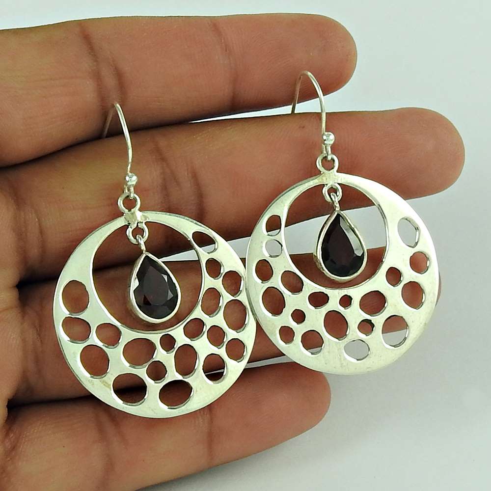 Stylish 925 Sterling Silver Garnet Gemstone Earring