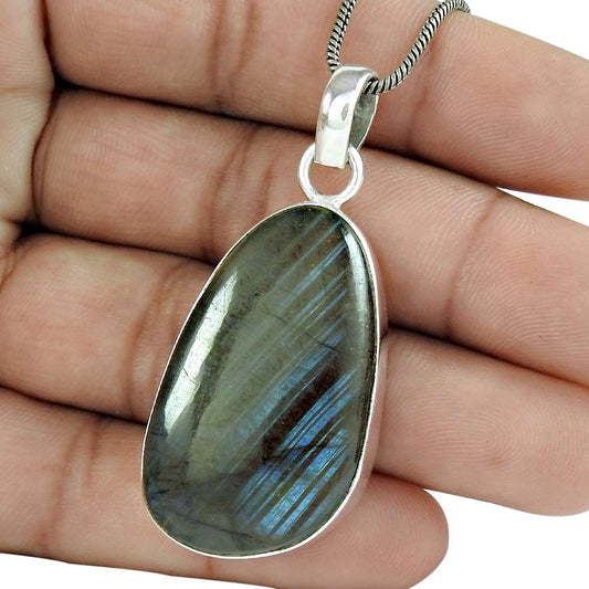 Pleasing 925 Sterling Silver Labradorite Gemstone Pendant Jewelry D37