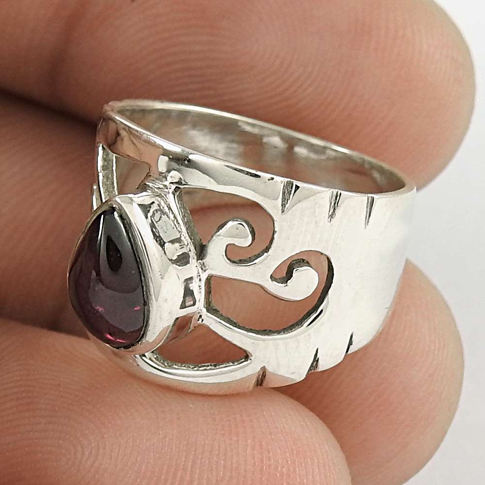 Pretty Garnet Gemstone Sterling Silver Ring 925 Sterling Silver Gemstone Jewellery