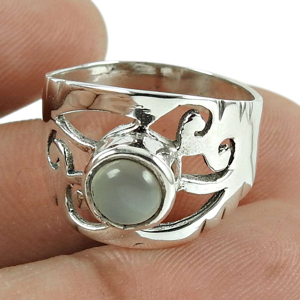 Graceful Chalcedony Gemstone 925 Sterling Silver Ring Jewellery