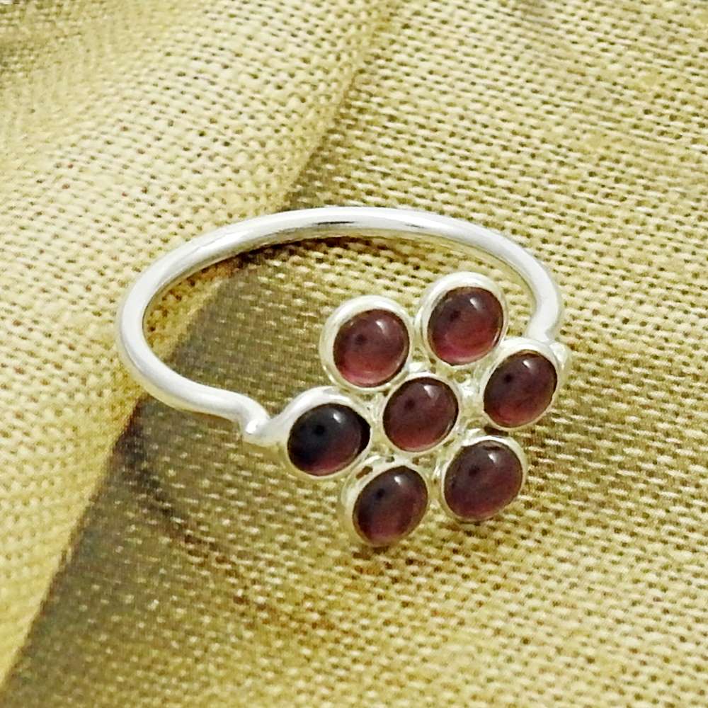 Lustrous 925 Sterling Silver Garnet Gemstone Flower Ring Handmade Jewelry C25