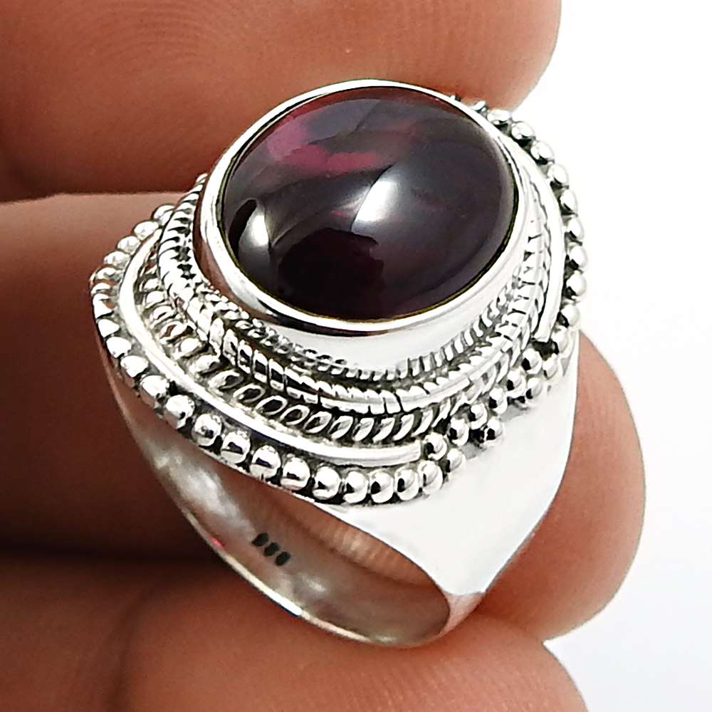 HANDMADE 925 Sterling Silver Jewelry Oval Shape Garnet Gemstone Ring Size 6 V26