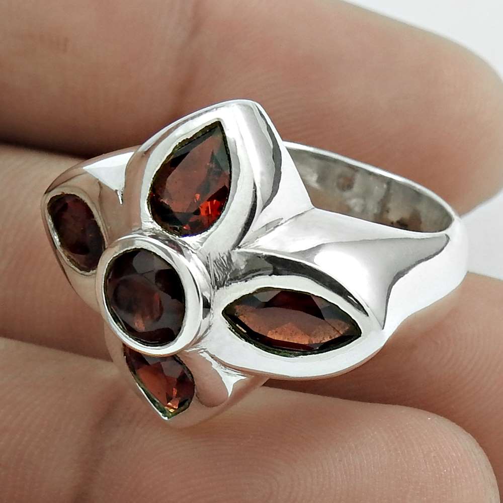 Natural Garnet Gemstone Solitaire Christmas Gift Ring Size 7 925 Silver Z14