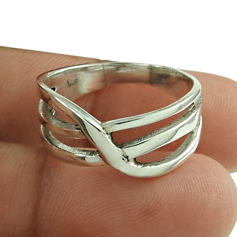 Lovely 925 Sterling Silver Ring Designer Silver Jewellery